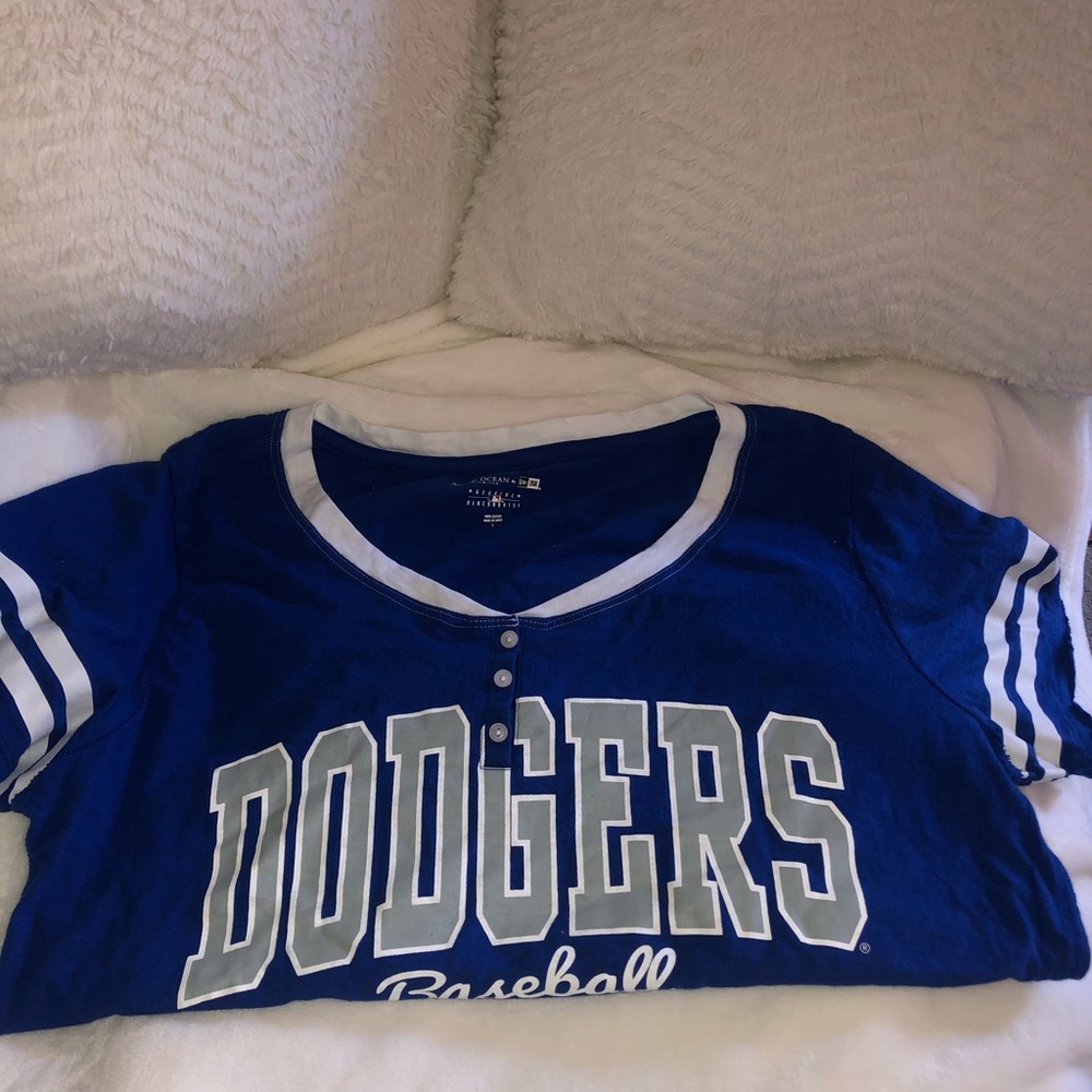 Dodgers shirt
